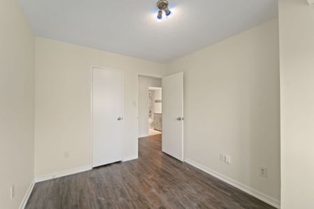 For Lease - 50 Elm Drive Unit# 1706, Mississauga, Ontario - Photo 4
