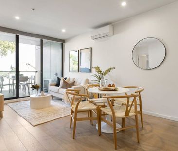 Contemporary Living in the Heart of Preston - Photo 2