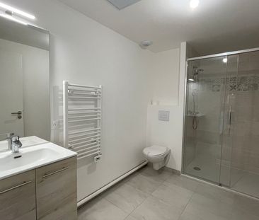 Location Appartement 2 pièces 43m² - Photo 5