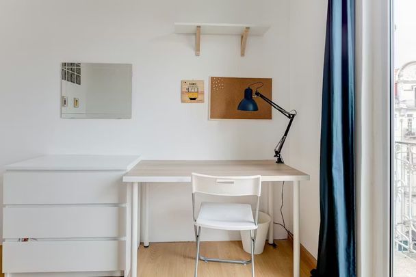 Rua Morais Soares, Lisbon, Lisbon 1170-079 - Photo 1