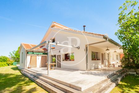 House for rent in Caballero de la Blanca Luna. - Photo 4