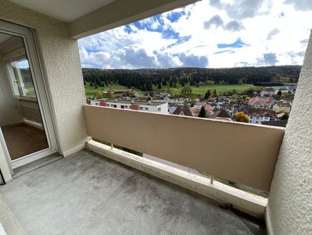Bel appartement de 3.5 pièces - environnement calme et verdoyant - Foto 2