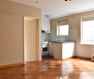 Looking for a Cosy Unit - Photo 1