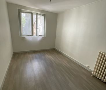 A LOUER - Centre Historique - T2 - Photo 4