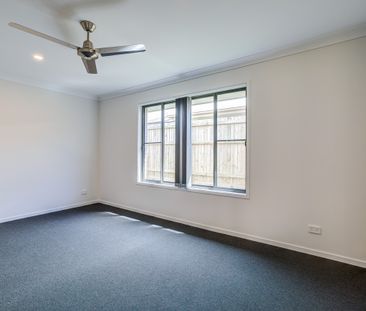 Family Home in Camelot Estate! - Photo 2