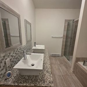 Grand 5 1/2 Avec Vue Direct Sur le Fleuve - Photo 2