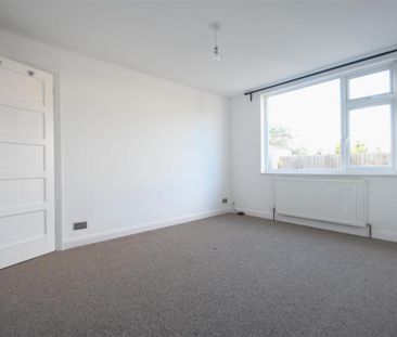 2 bedroom maisonette to rent - Photo 3