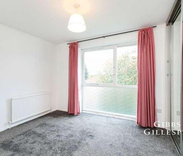 Cranston Close, Ickenham, Middlesex, UB10 - Photo 3