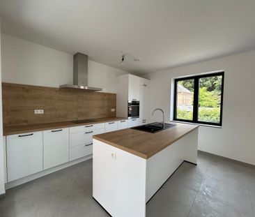 Ruime bel-etagewoning te huur met 2 slaapkamers te Handzame (Kortem... - Photo 3