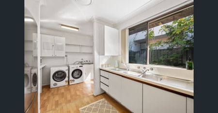 Cozy Villa in Applecross Village -Fully Furnished - Photo 4