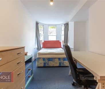 Clifton Park Road, - Photo 5