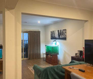 Bundoora - Photo 3