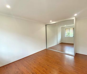 Conveniently Located 2 Bedroom Unit! - Photo 1