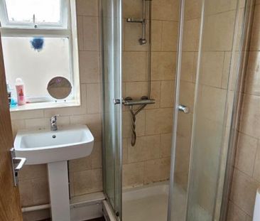 House To Let - Photo 2