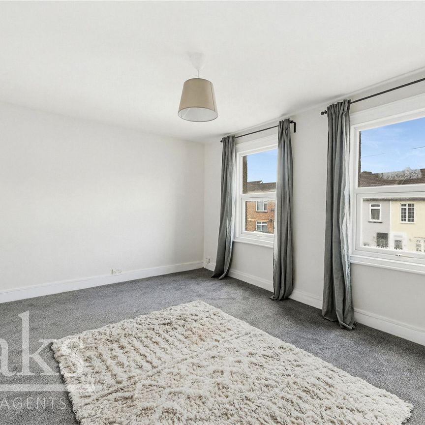 Osborne Road, Thornton Heath, Surrey - Photo 1
