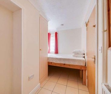 Shipman Avenue, Canterbury, CT2 - Photo 4