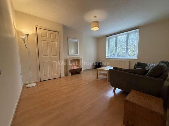 Bevill Square, Salford, M3 - Photo 1