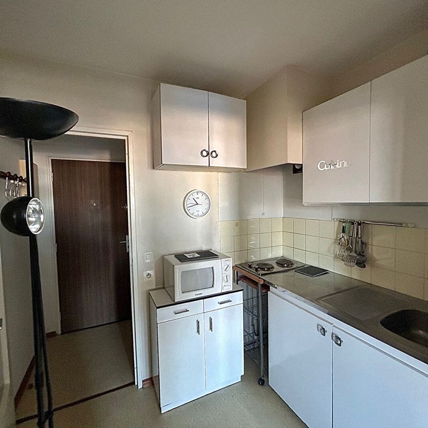 Location Appartement 1 pièce 37m² - Photo 1