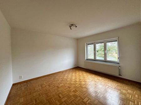 Royaal appartement (117 m²) met tuin, zuidwest-terras en parkings - Photo 4