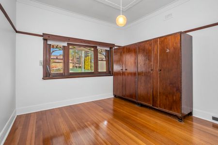 Stylish 2-Bedroom Home with Renovated Interiors on Williamstown Road - Photo 4