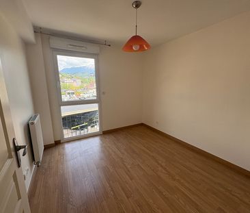 Location Appartement 4 pièces 85m² - Photo 6