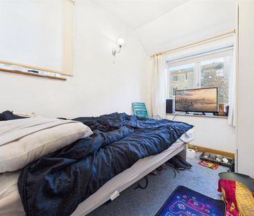 6 bedroom semi-detached house to rent - Photo 5