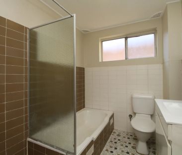 2 BEDROOM APARTMENT IN CENTRAL LOCATION TO WESTMEAD AMENITIES! - Photo 1