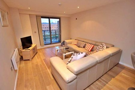 Castlegate, Chester Road, Manchester, M15 - Photo 3