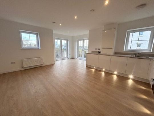 Clydeside Terrace, Renfrew - Photo 1