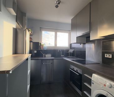 Appartement a louer Paris - Loyer €1 580/mois charges comprises ** - Photo 5