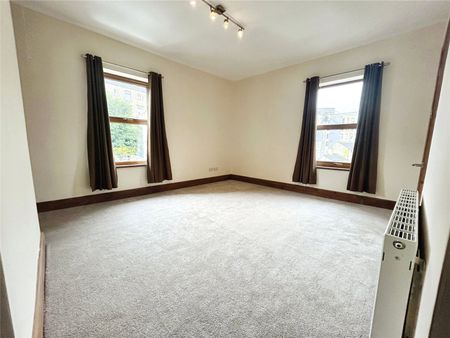 Harley Street, Rastrick, Brighouse - Photo 3