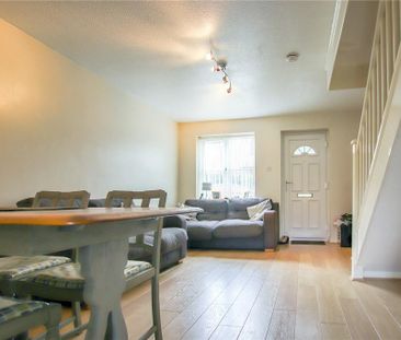 2 bedroom terraced house to rent - Photo 2