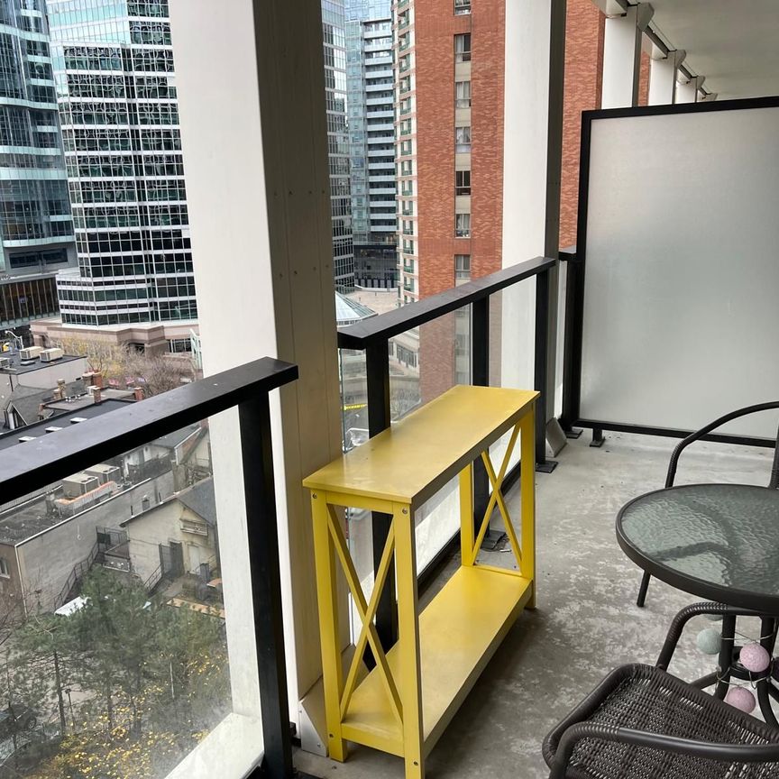 For Lease - 20 Edward Street Unit# 812, Toronto, Ontario - Photo 1