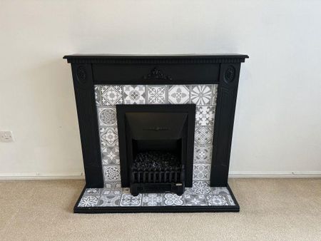 2 bedroom terraced house to rent - Photo 2