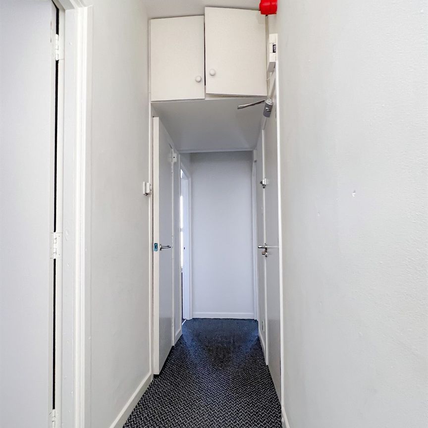 Apartment B, 28 Malone Avenue, Belfast, BT9 6ER - Photo 1