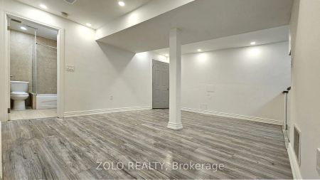 Property For Lease | N9050103 - Photo 5