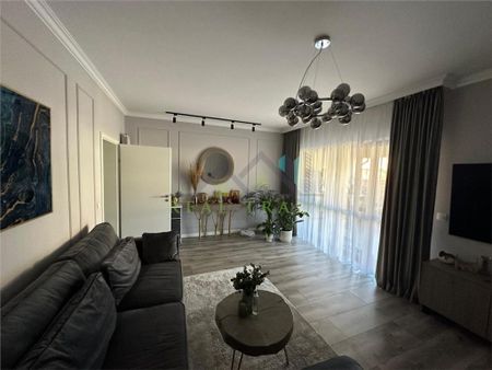 Casa mobilata si utilata Sanpetru - Fotografie 2