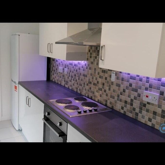 1 Bed Flat, Riverside House, B42 - Photo 1