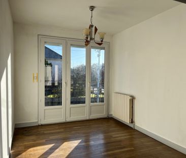 Location Maison 4 pièces 90m² ST YRIEIX LA PERCHE 87500 - Photo 2