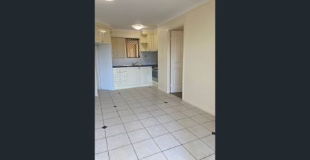 Central location, neat and tidy! - Photo 3