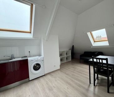 TROYES, APPARTEMENT T2 MEUBLÉ DE 30M² AU SOL, PARKING POSSIBLE EN SUS - Photo 2