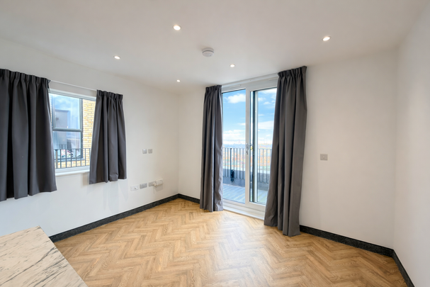 1 bedroom penthouse to rent - Photo 1