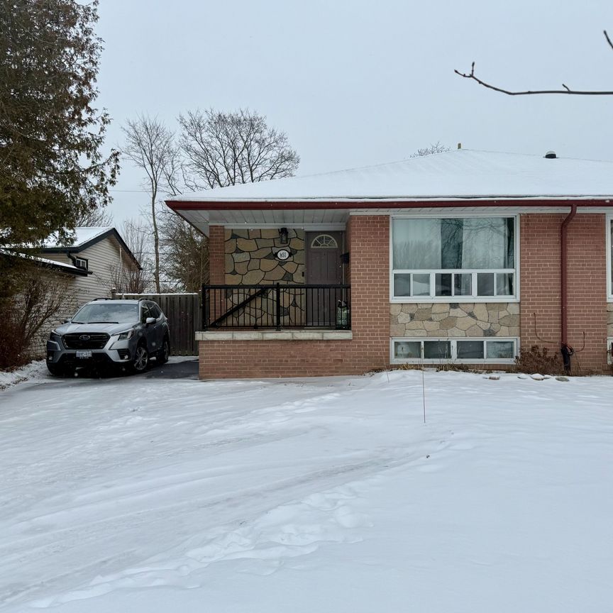 For Lease - 851 Bem Avenue, Pickering, Ontario - Photo 1
