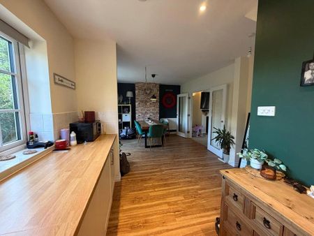 3 bedroom semi-detached house to rent - Photo 3