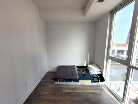 For Lease - 10 Honeycrisp Crescent Unit# 503, Vaughan, Ontario - Photo 5