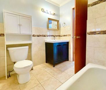 For Lease - 3 Prairie Dunes Place, Vaughan, Ontario - Photo 2