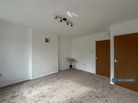 2 bedroom terraced house to rent - Photo 2