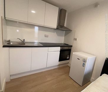 Studio Flat, Gillett Road, CR7 - Photo 4