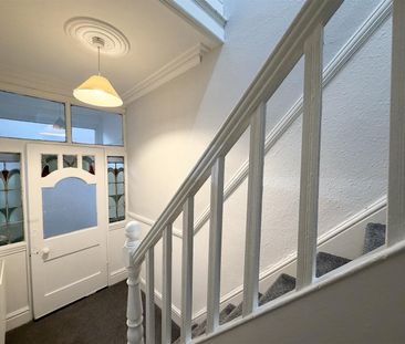 Rosedale Road, Birkenhead - Photo 2