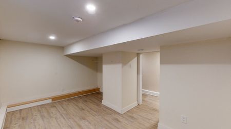 422 Nelson Street - 1 - Photo 4